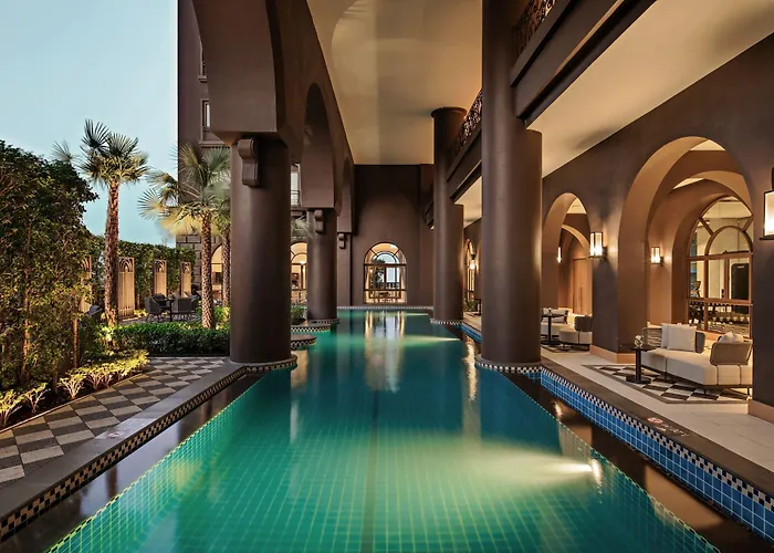 Hotel Marriott Executive Bangkok, Sukhumvit 101 4*