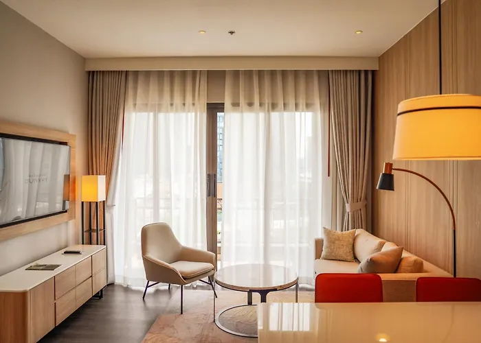 Hotel Marriott Executive Bangkok, Sukhumvit 101 4*