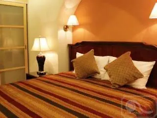 Hotel Marriott Executive Bangkok, Sukhumvit 101 4*