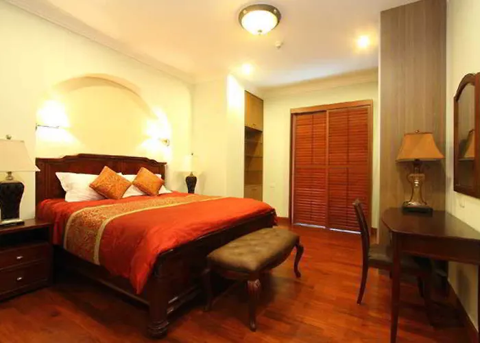Hotel Marriott Executive Bangkok, Sukhumvit 101 4*