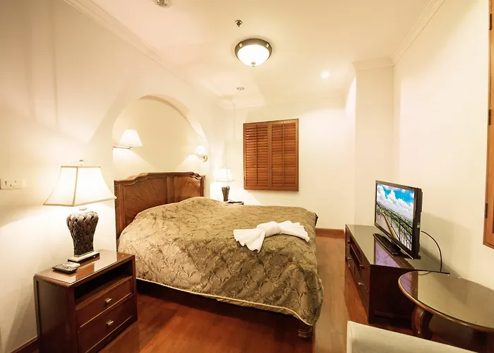 Hotel Marriott Executive Bangkok, Sukhumvit 101 4*